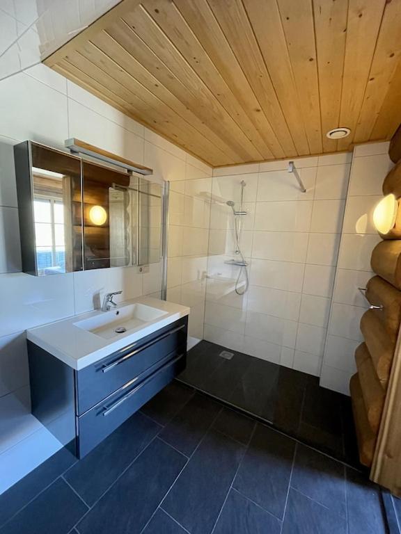 Unieke Houten Villa Met Sauna In Twente - 5P Den Ham المظهر الخارجي الصورة